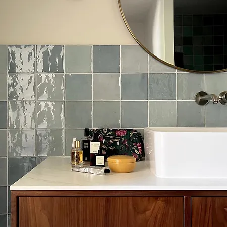 Historic 18th-century Mansion - 3 Bedroom - - Garden & Museums Nearby Вилла