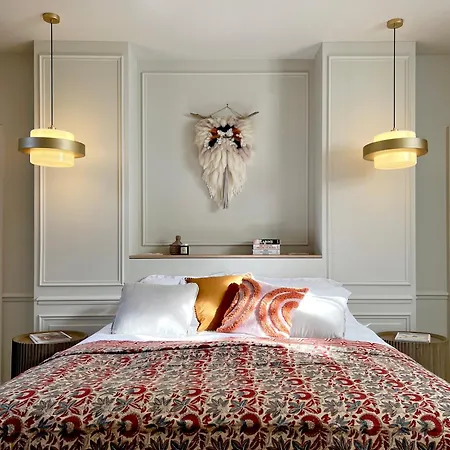 Historic 18th-century Mansion - 3 Bedroom - - Garden & Museums Nearby Вилла Байе