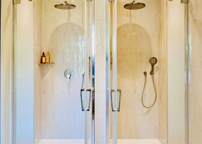 Вилла Historic 18th-century Mansion - 3 Bedroom - - Garden & Museums Nearby