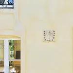 וילה Historic 18th-century Mansion - 3 Bedroom - - Garden & Museums Nearby *