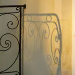 וילה Historic 18th-century Mansion - 3 Bedroom - - Garden & Museums Nearby