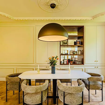 Вилла Historic 18th-century Mansion - 3 Bedroom - - Garden & Museums Nearby